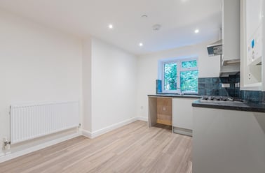 Colum Road, Cathays, Cardiff - Image 3